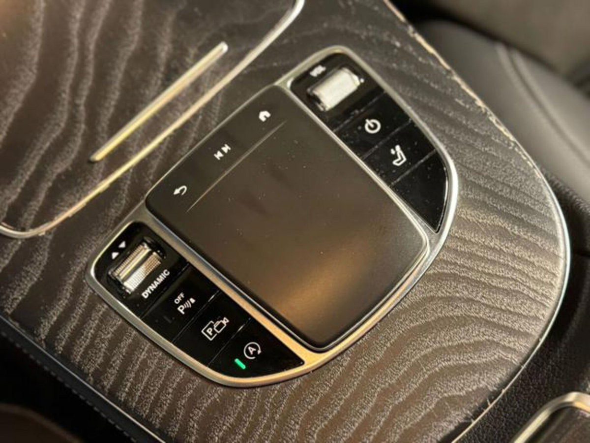 Mercedes-Benz Classe E Station Wagon 220 d Auto AMG Line (18)