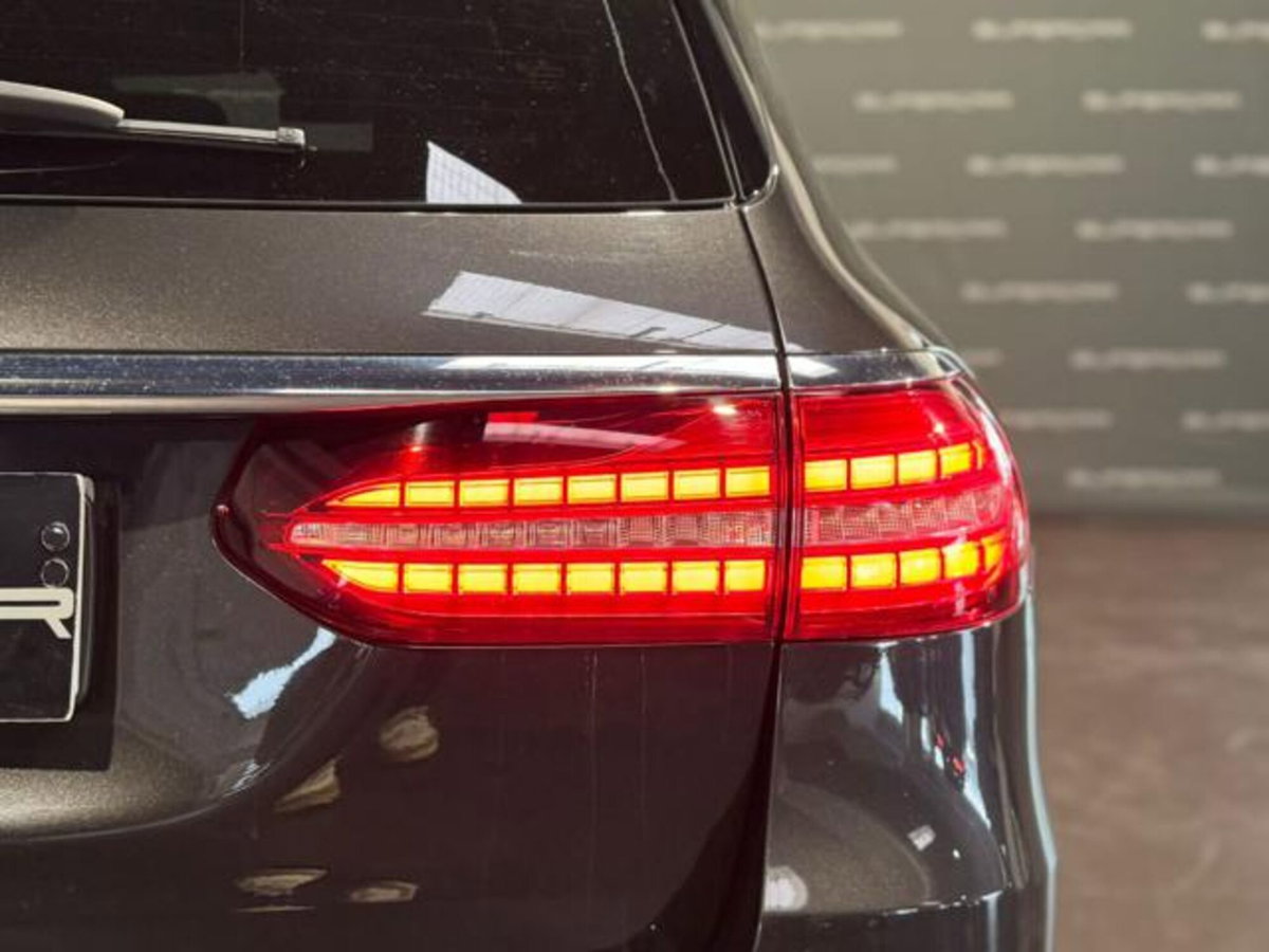 Mercedes-Benz Classe E Station Wagon 220 d Auto AMG Line (6)