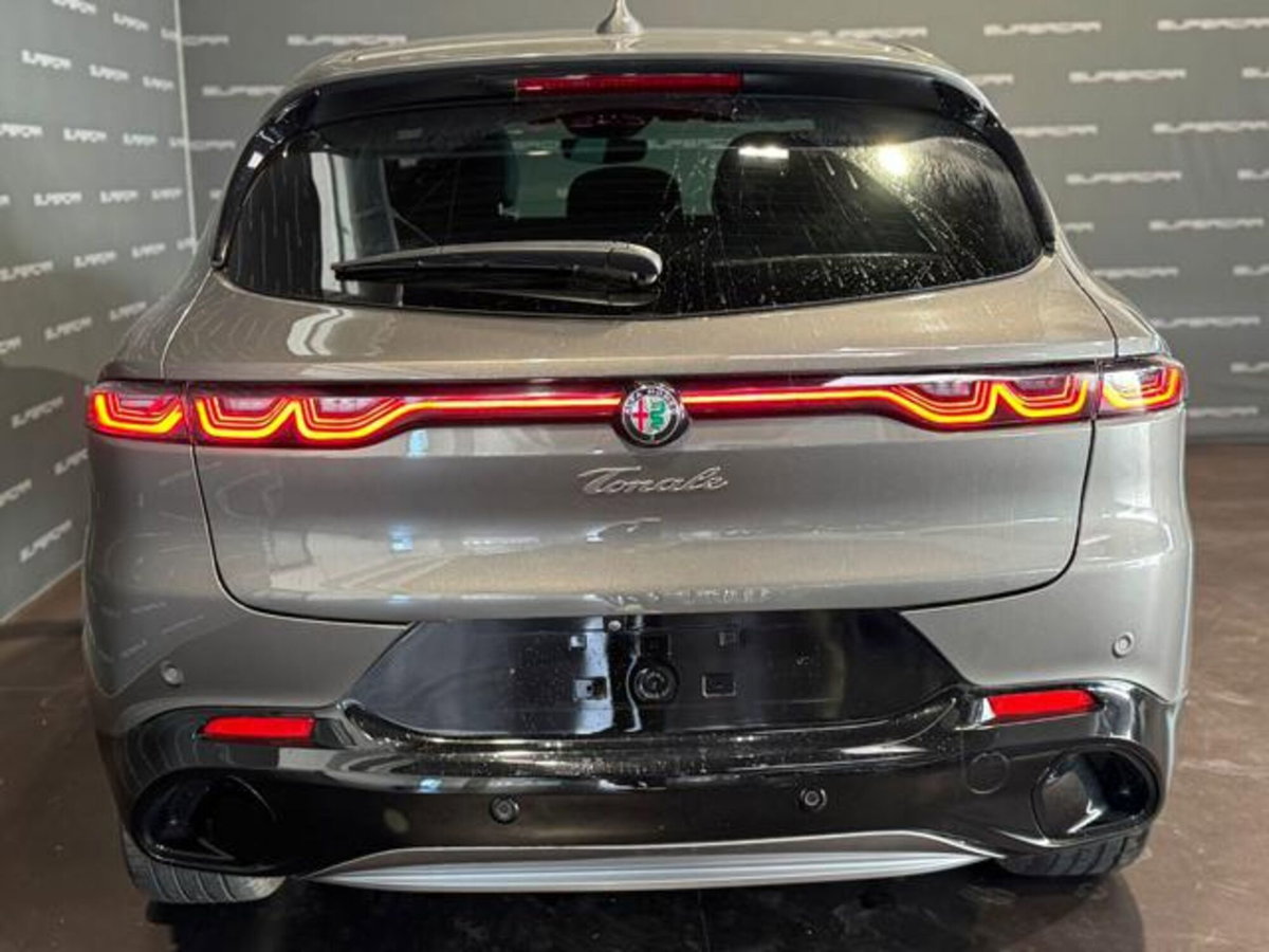 Alfa Romeo Tonale 1.3 phev Ti Q4 270cv at6 (4)