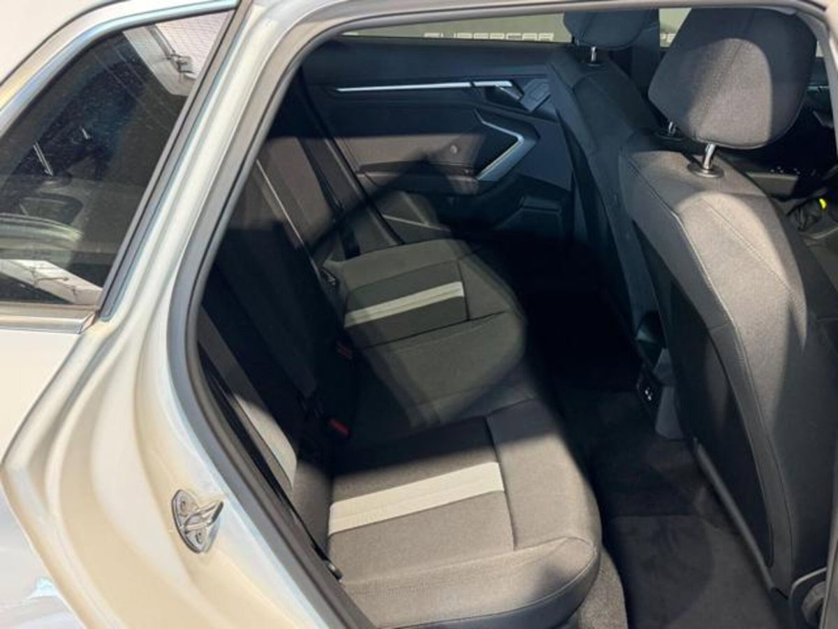 Audi A3 Sportback 30 TFSI S tronic Sport (12)