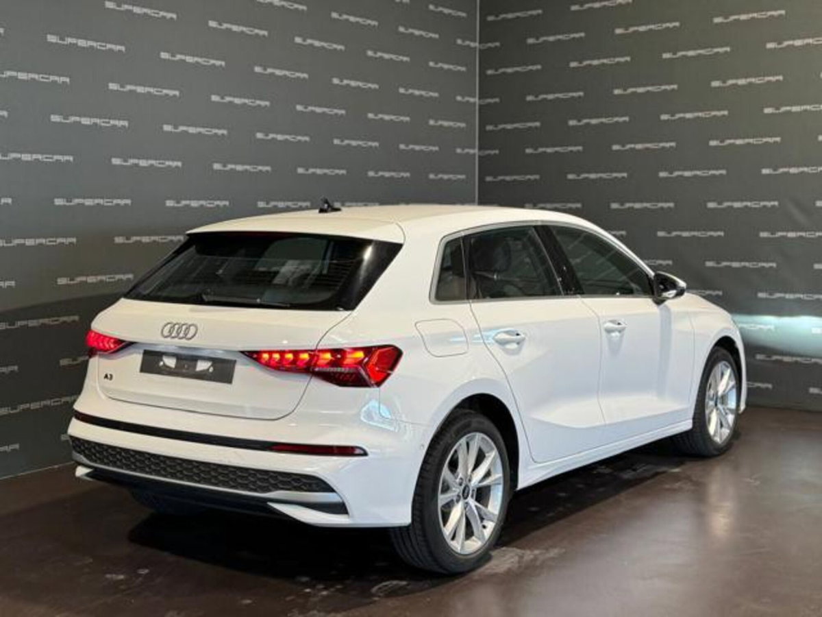 Audi A3 Sportback 30 TFSI S tronic Sport (3)