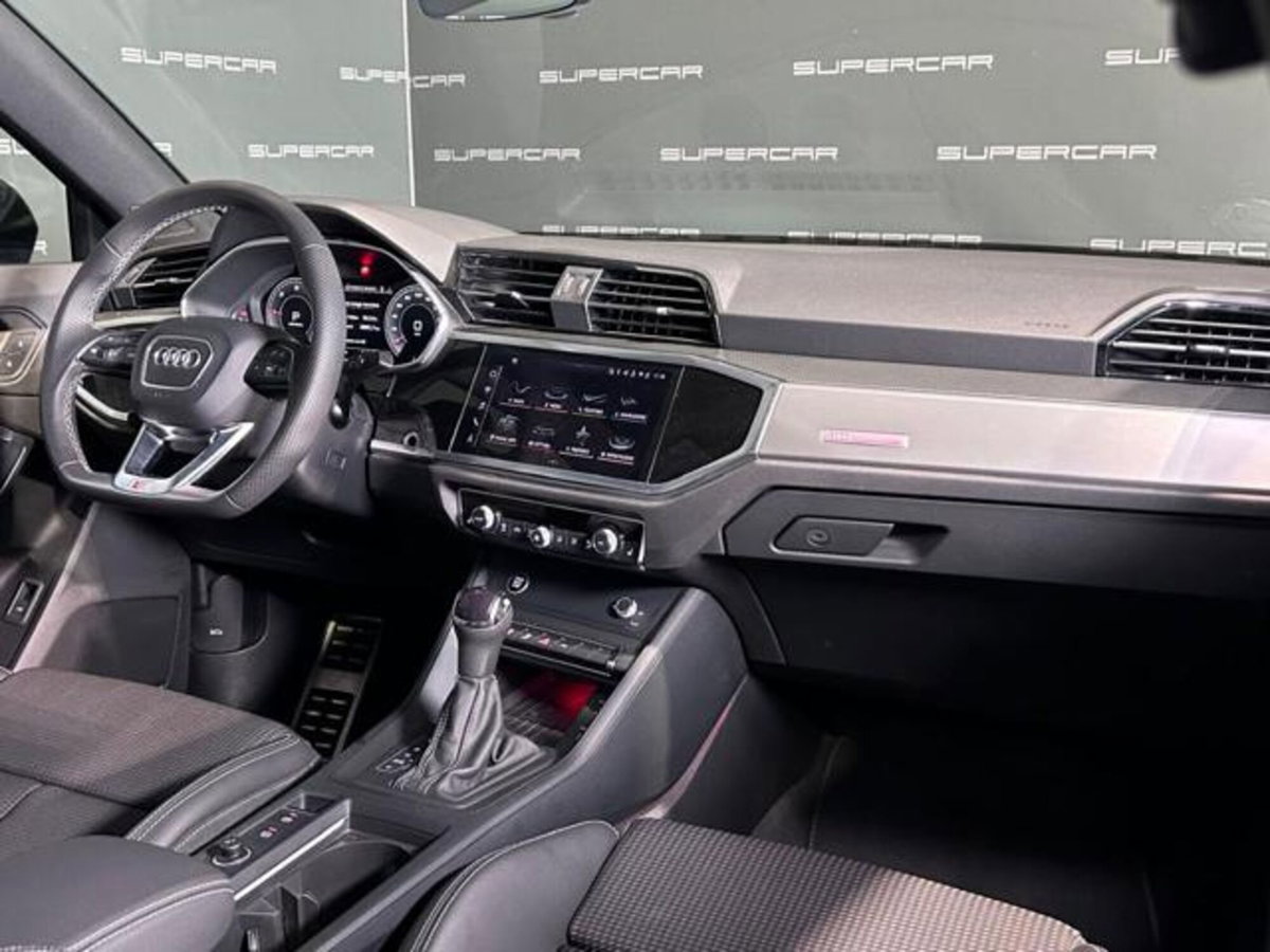 Audi Q3 35 2.0 tdi Identity Black s-tronic (9)