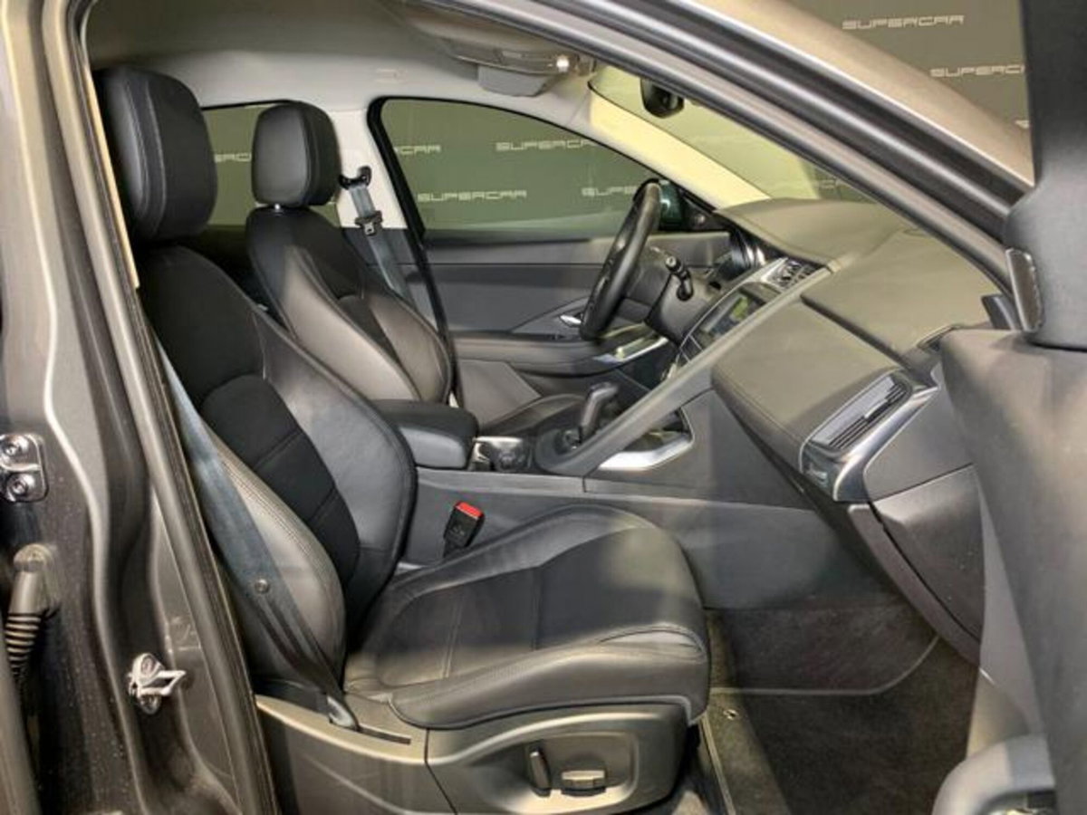 Jaguar E-Pace 2.0D 150 CV AWD aut. S (12)