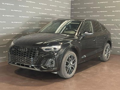Audi Q5 Sportback 40 2.0 tdi mhev 12V Identity Black quattro s-tronic usata