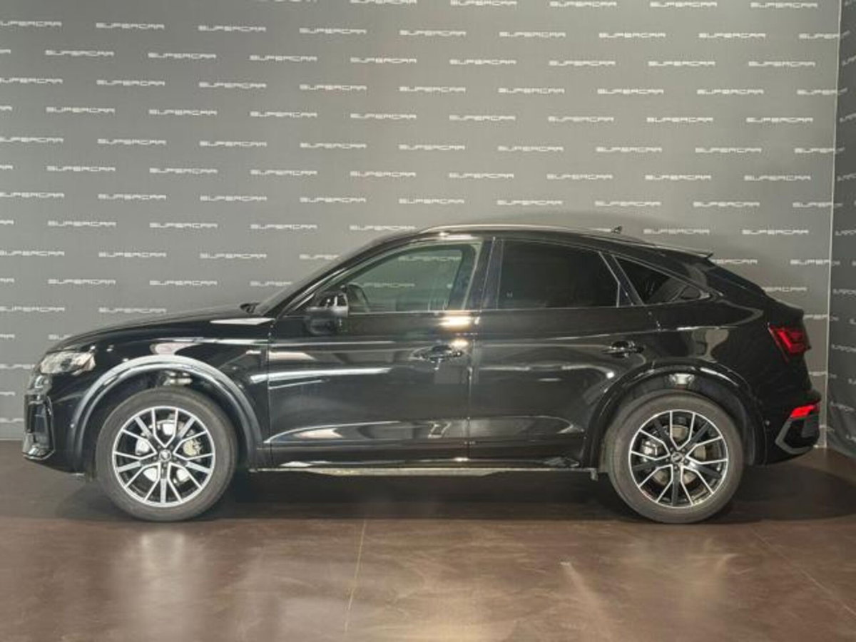 Audi Q5 Sportback 40 2.0 tdi mhev 12V Identity Black quattro s-tronic (5)
