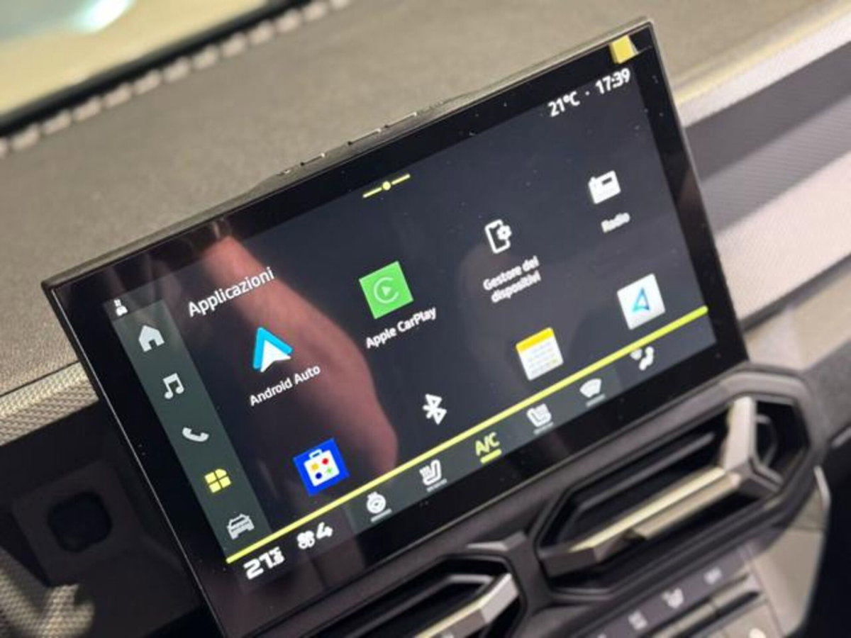 Dacia Duster 1.8 hybrid Journey 155cv auto (16)