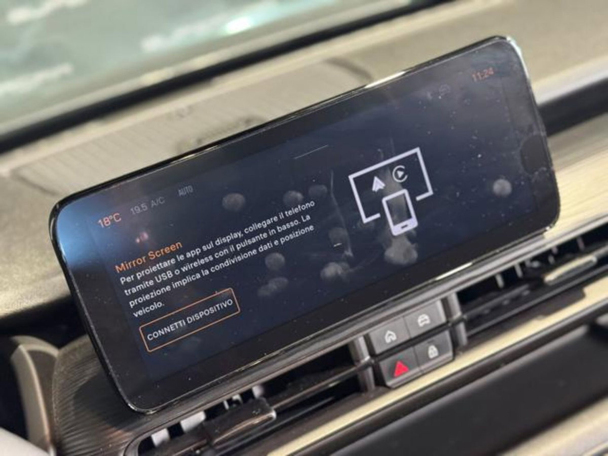 Jeep Avenger 1.2 turbo Altitude fwd 100cv (15)