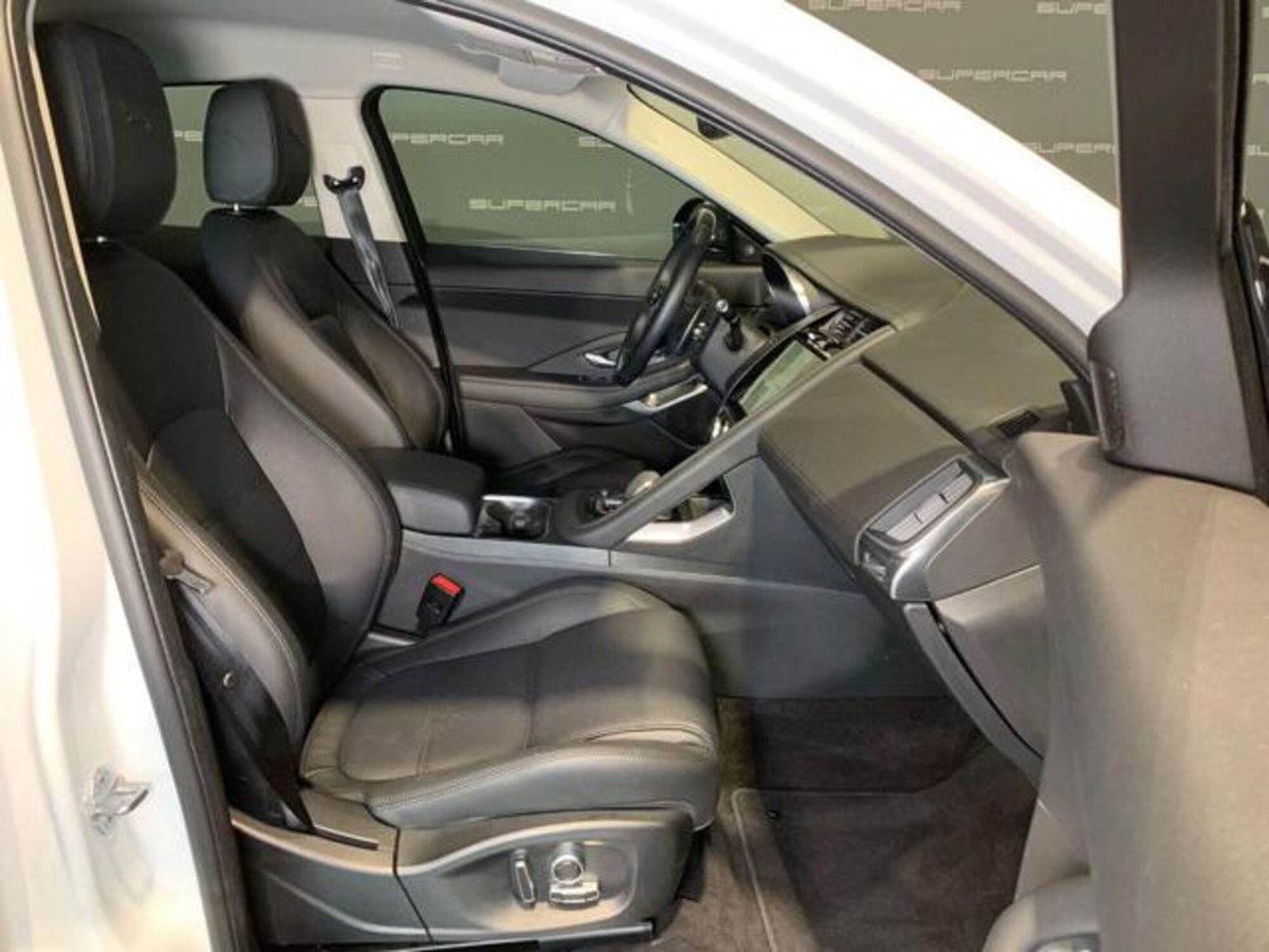 Jaguar E-Pace 2.0D I4 163 CV AWD Auto S (12)