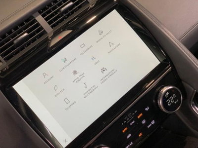 Jaguar E-Pace 2.0D I4 163 CV AWD Auto S (15)