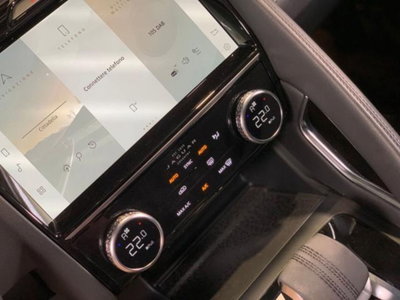 Jaguar E-Pace 2.0D I4 163 CV AWD Auto S (17)