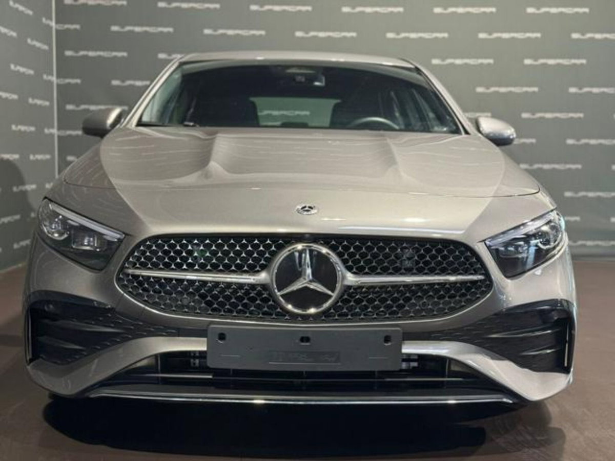 Mercedes-Benz Classe A 200 d AMG Line Premium Plus auto (2)