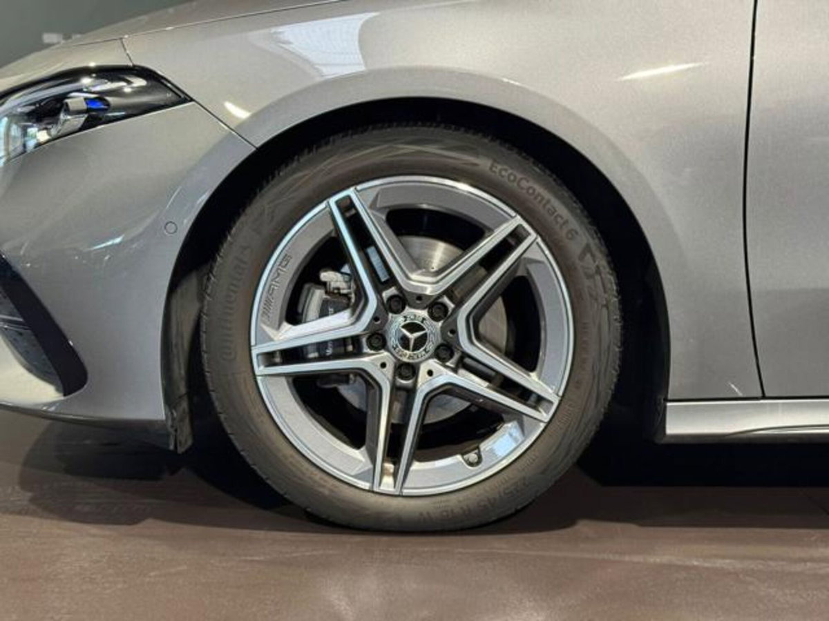 Mercedes-Benz Classe A 200 d AMG Line Premium Plus auto (8)