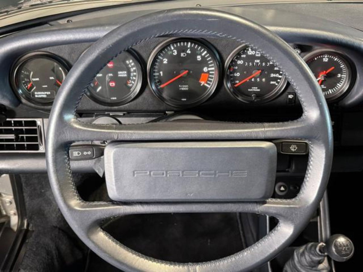 Porsche 911 Cabrio Speedster (14)