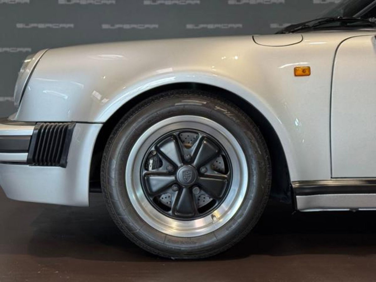 Porsche 911 Cabrio Speedster (8)