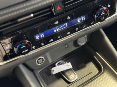 Nissan Qashqai 1.3 mhev N-Connecta 4wd 158cv xtronic (16)