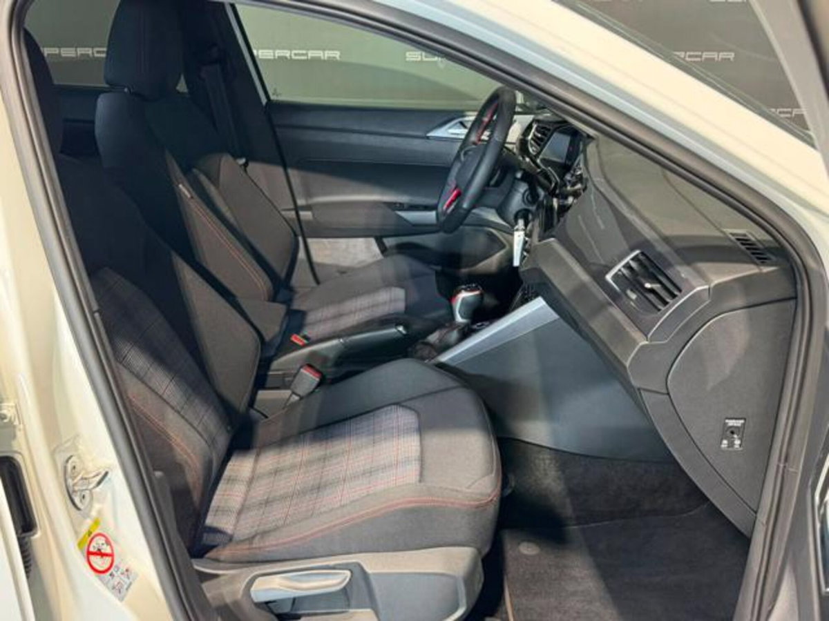 Volkswagen Polo 2.0 tsi GTI dsg (12)
