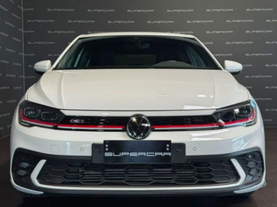 Volkswagen Polo 2.0 tsi GTI dsg (2)