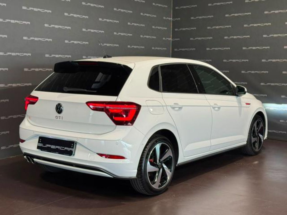 Volkswagen Polo 2.0 tsi GTI dsg (3)