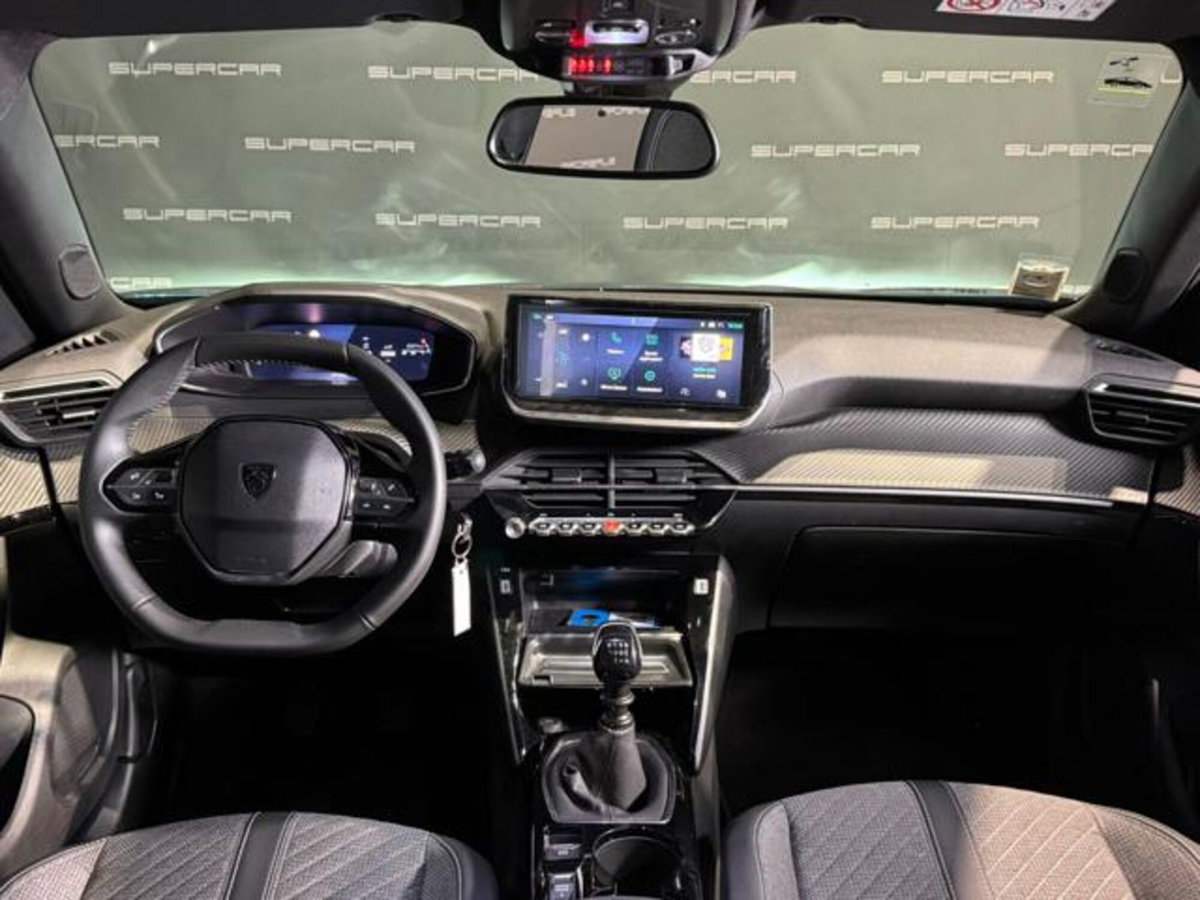 Peugeot 2008 PureTech 100 S&S Allure (10)