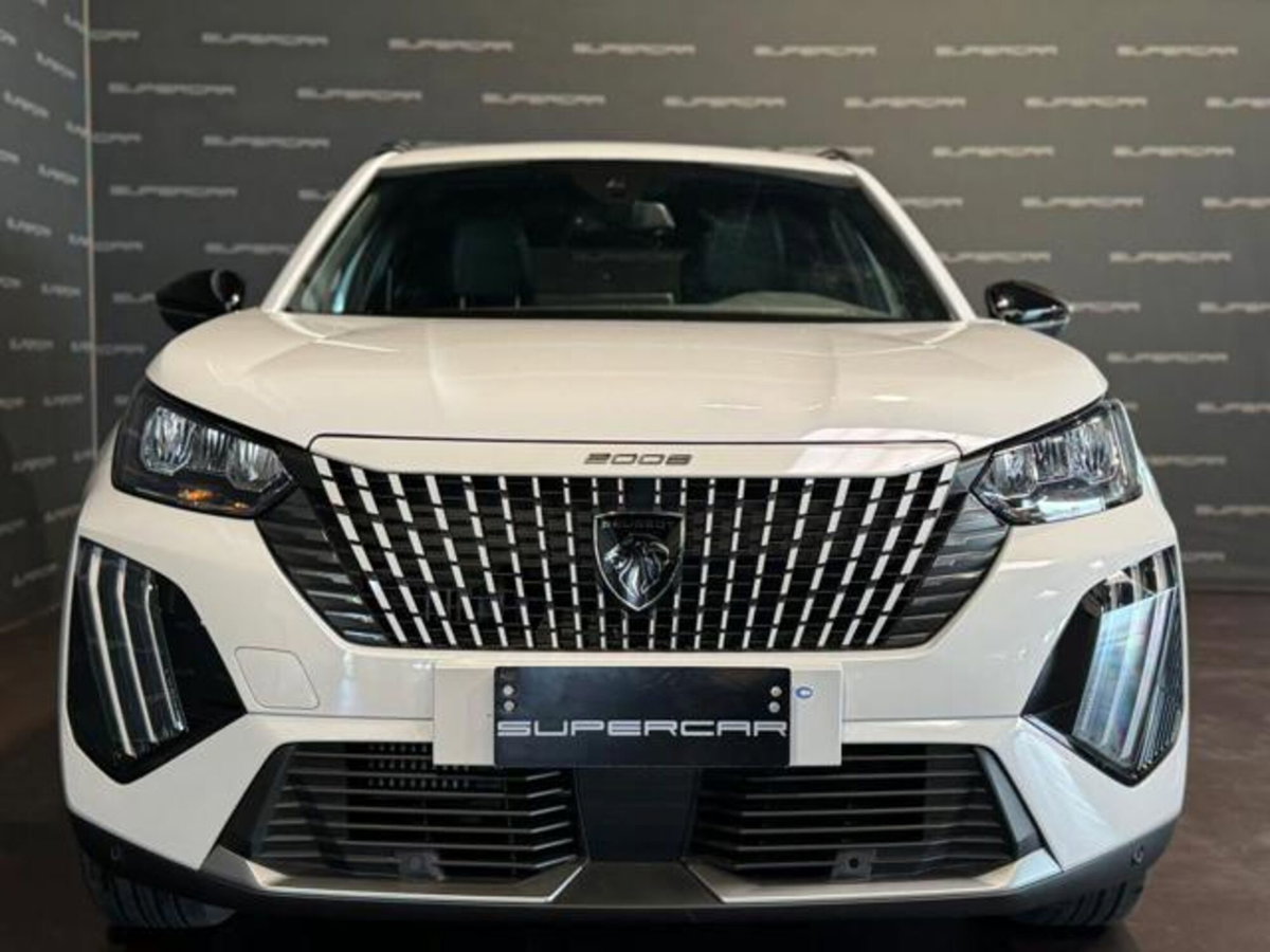 Peugeot 2008 PureTech 100 S&S Allure (2)