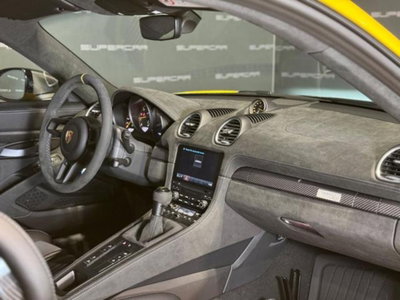 Porsche 718 Cayman  Cayman 4.0 GT4 RS pdk (10)