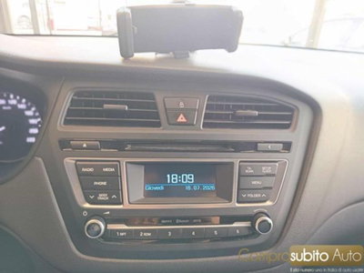 Hyundai i20 1.1 CRDi 12V 5 porte Comfort (15)