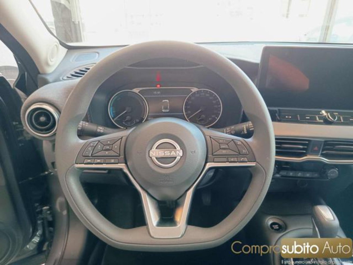 Nissan Juke 1.6 hev N-Connecta (12)