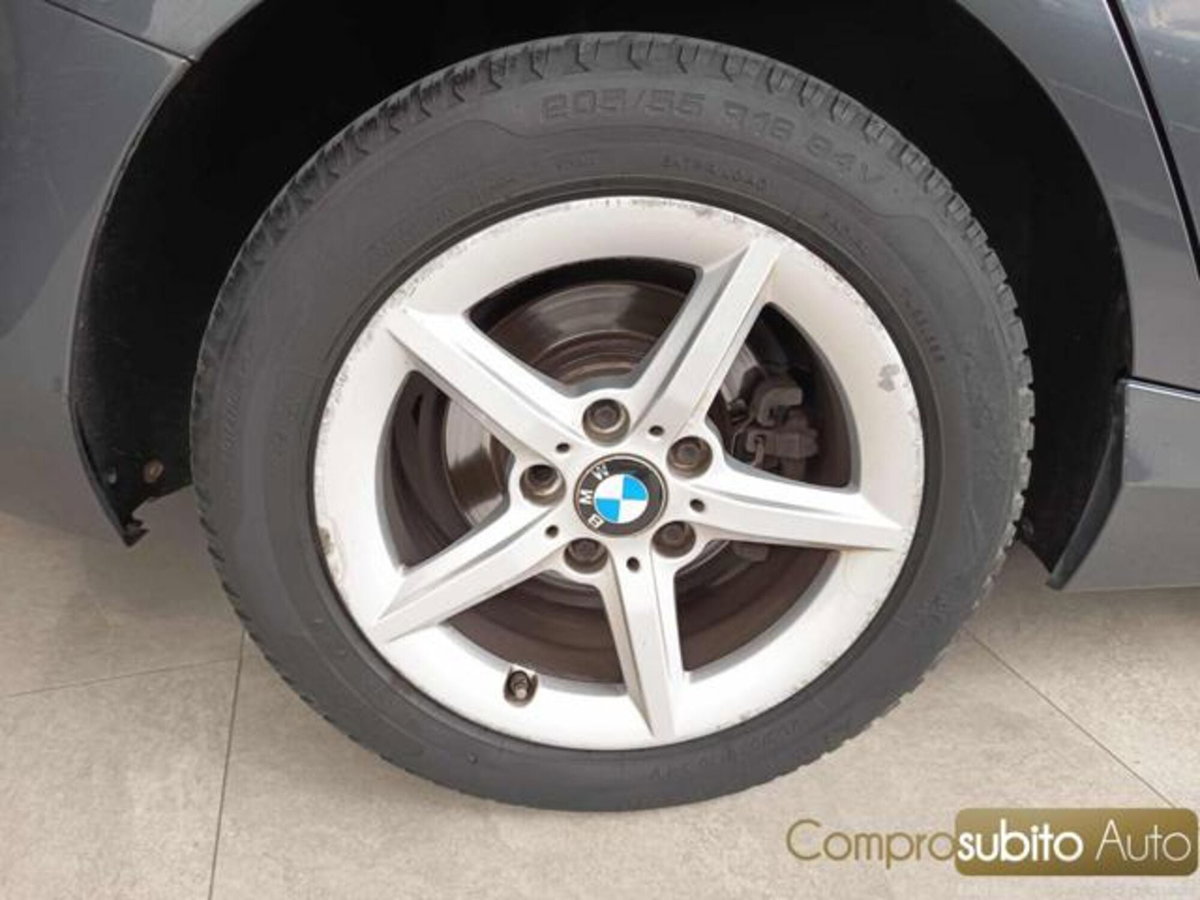BMW Serie 1 116d 2.0 116CV cat 5 porte Attiva DPF (10)