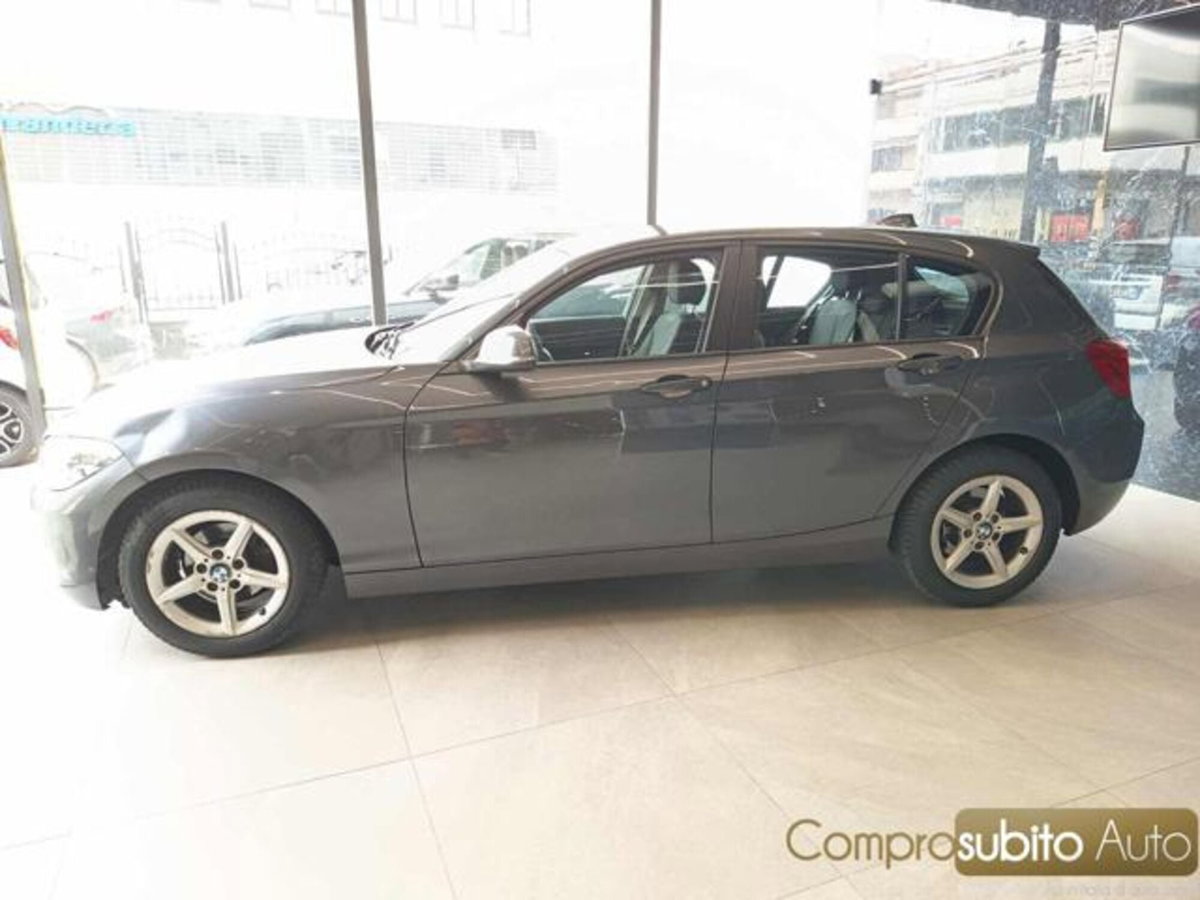 BMW Serie 1 116d 2.0 116CV cat 5 porte Attiva DPF (5)