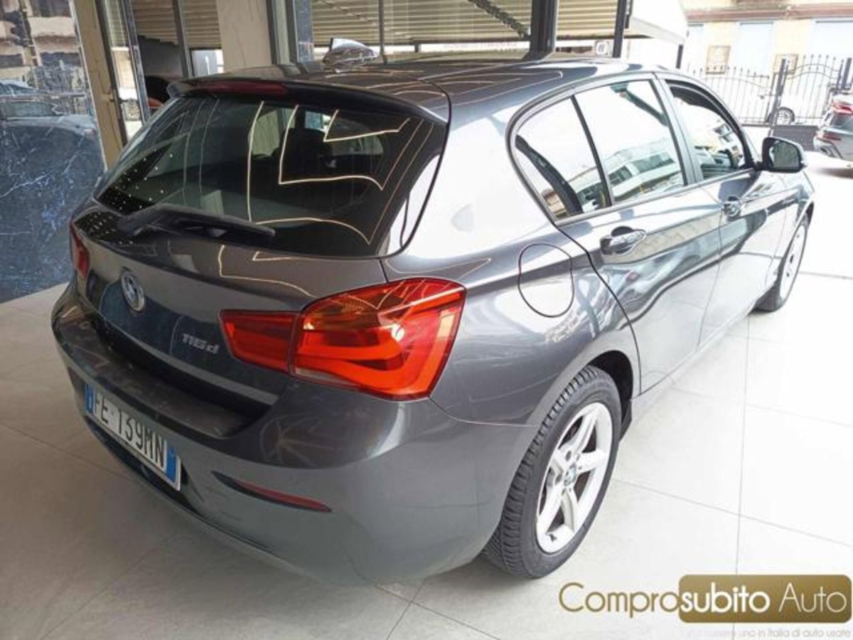BMW Serie 1 116d 2.0 116CV cat 5 porte Attiva DPF (6)