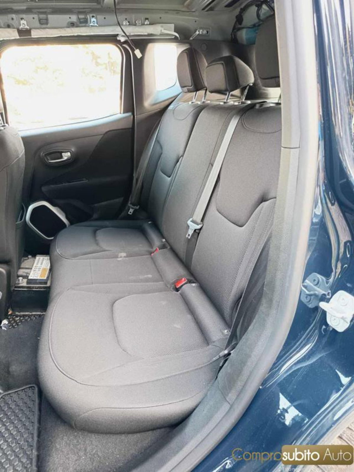 Jeep Renegade 2.0 Mjt 140CV 4WD Active Drive Longitude (9)