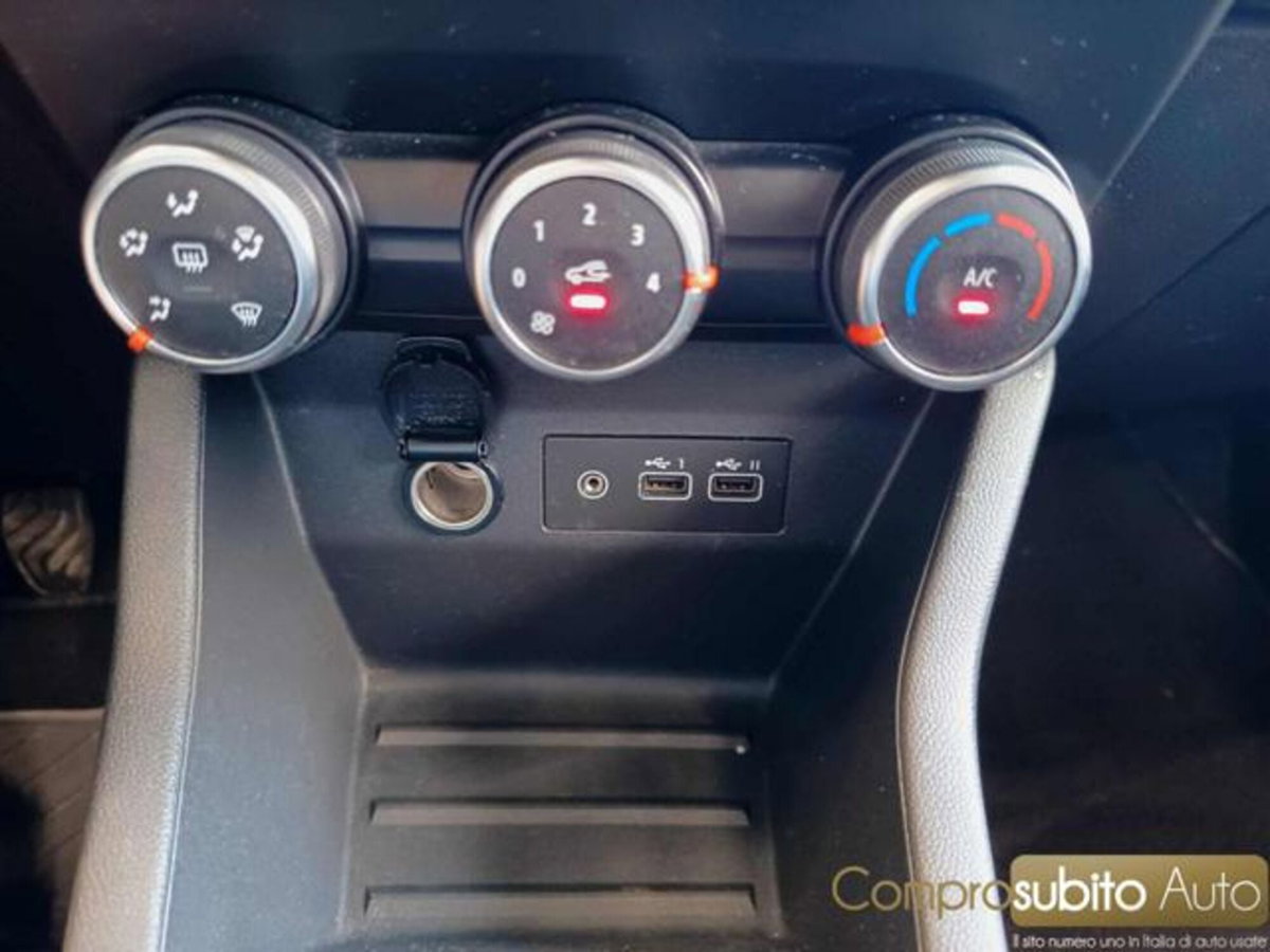 Renault Clio SCe 65 CV 5 porte Life (10)