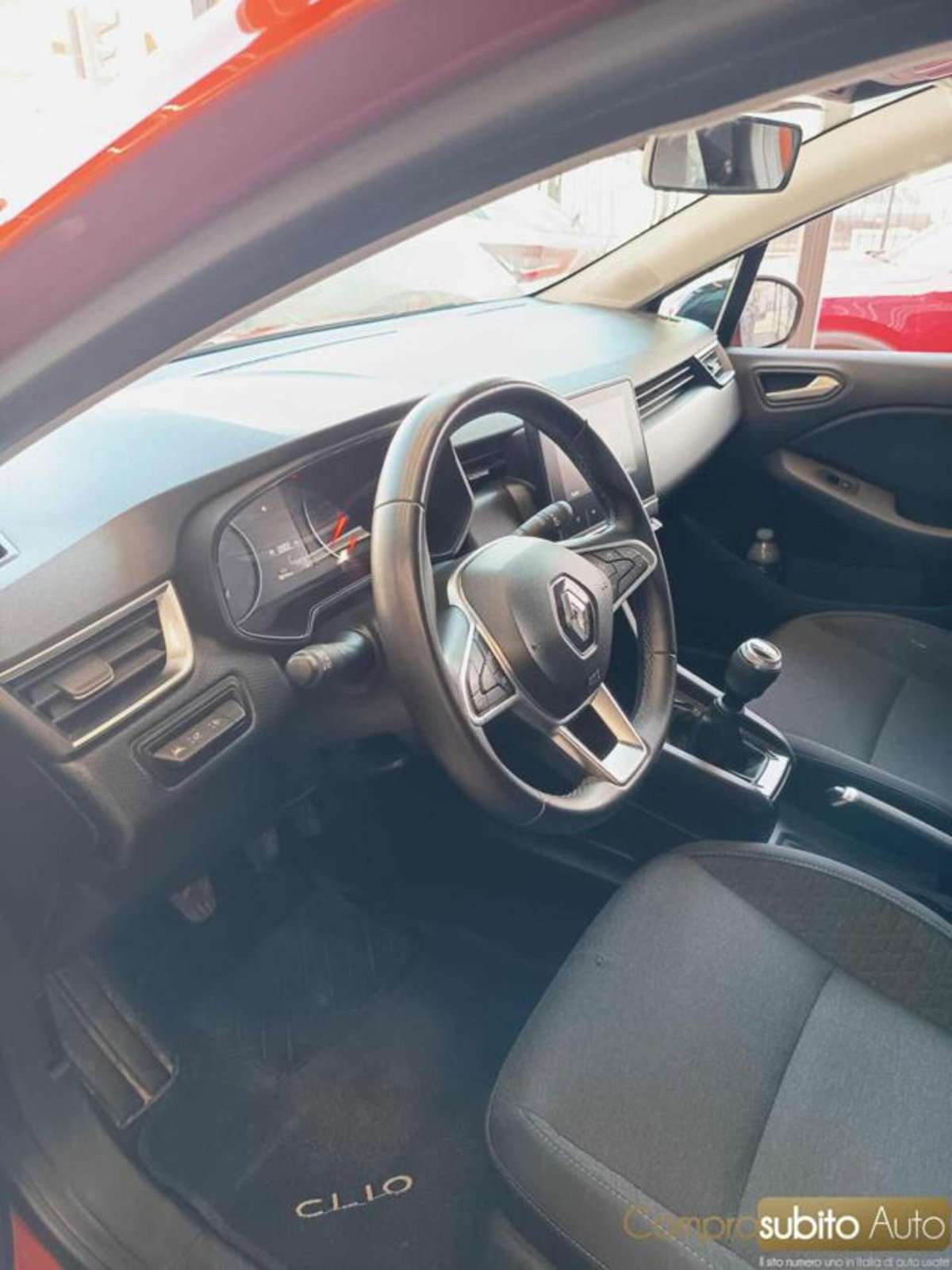 Renault Clio SCe 65 CV 5 porte Life (17)