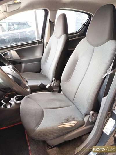 Toyota Aygo 1.0 12V VVT-i 5 porte (13)