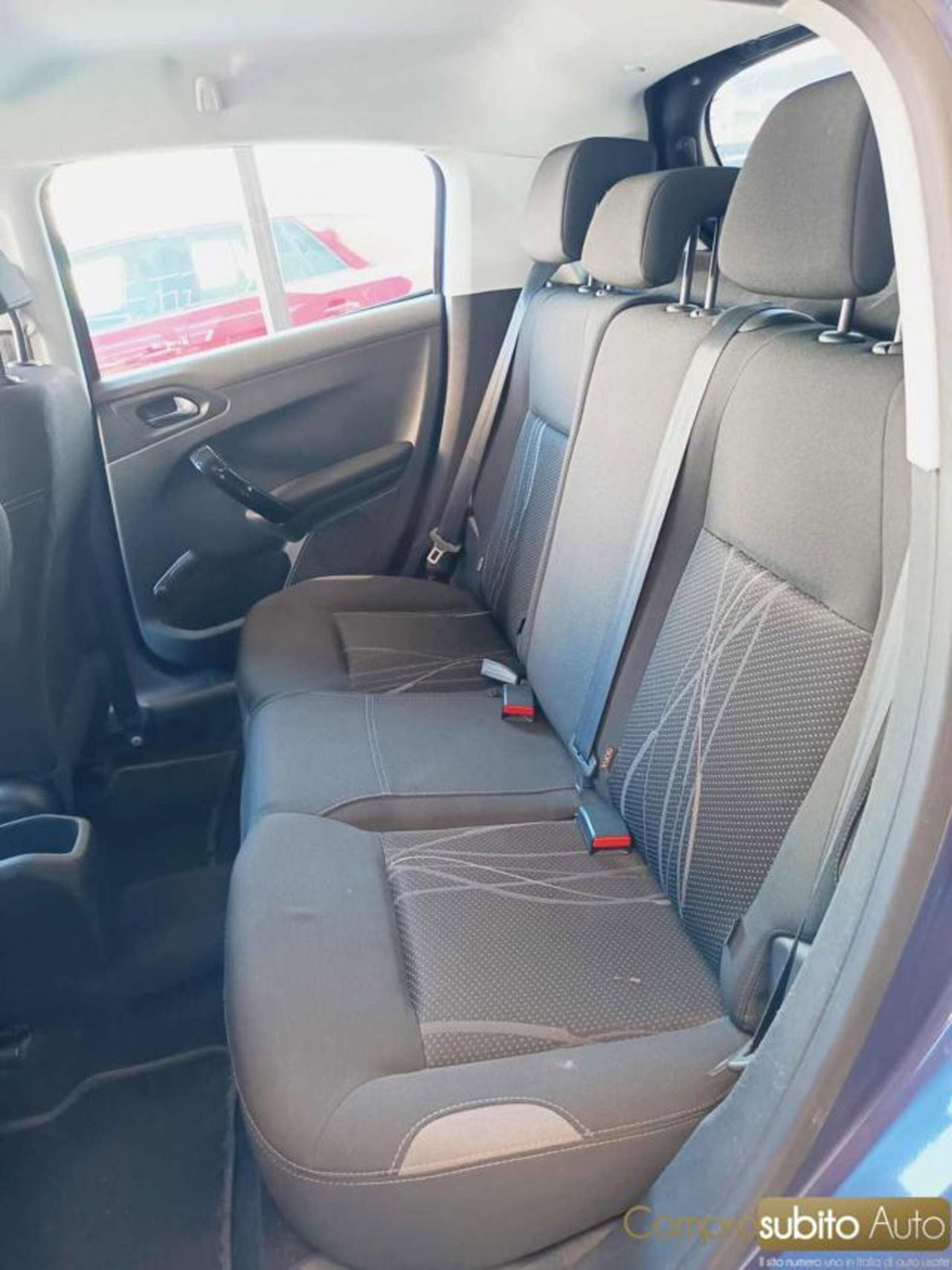 Peugeot 208 HDi 68 CV 5 porte Access (13)