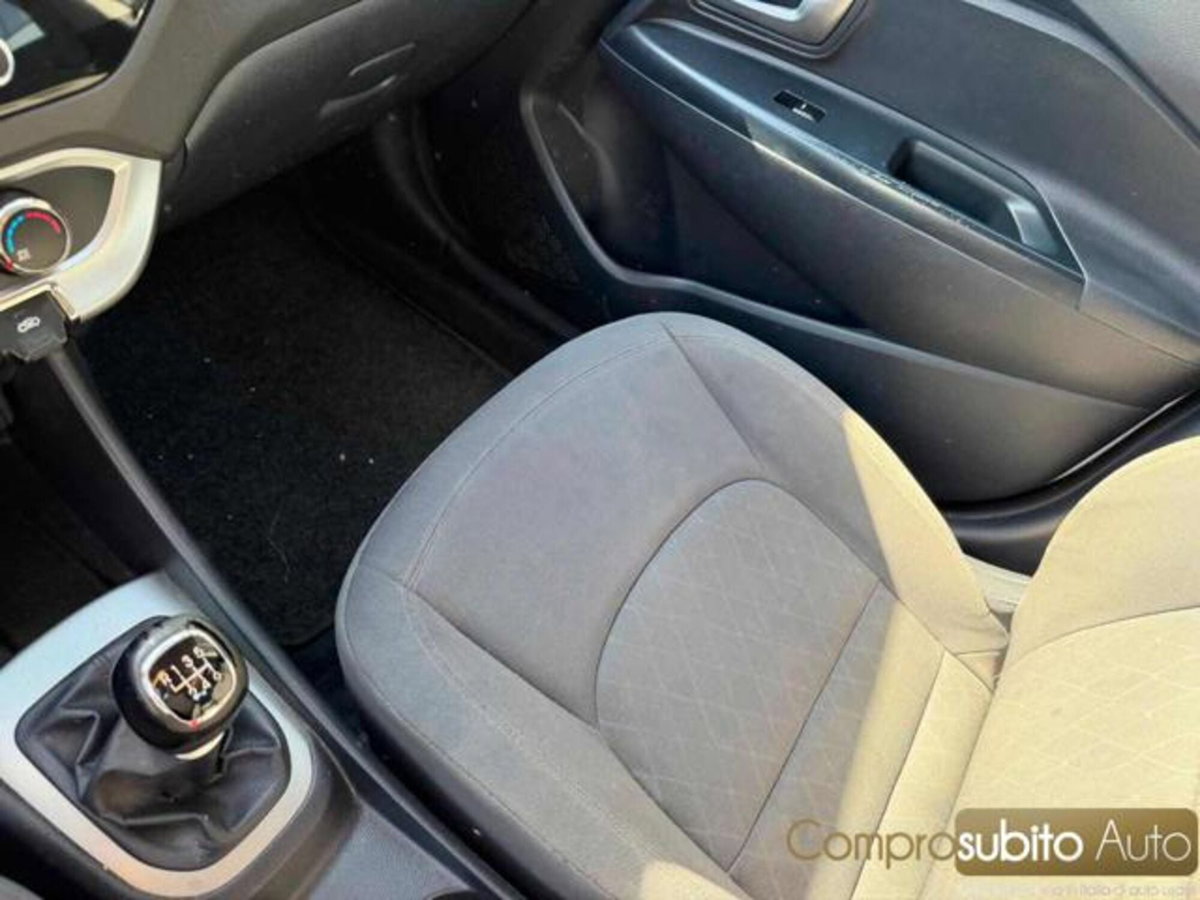 Kia Rio 1.1 CRDi 5p. Cool (9)