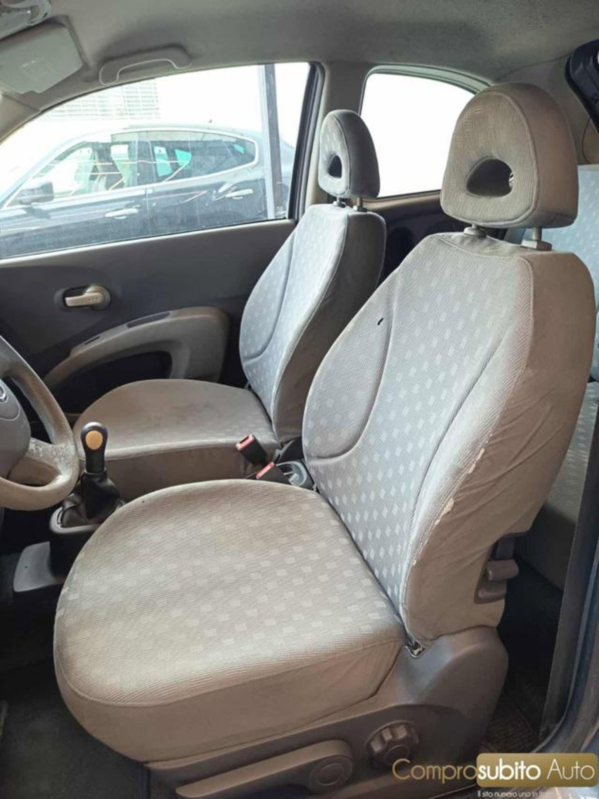 Nissan Micra 1.2 16V 3 porte Easy (12)