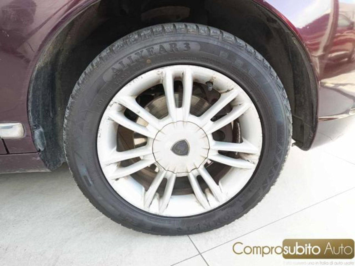 Lancia Ypsilon 1.2 Platino (20)