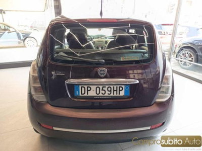 Lancia Ypsilon 1.2 Platino (4)