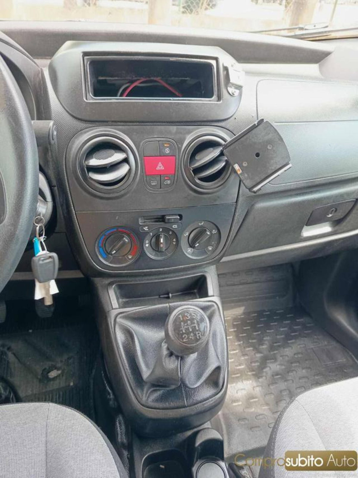 Fiat Fiorino 1.3 MJT 80CV Combinato (20)
