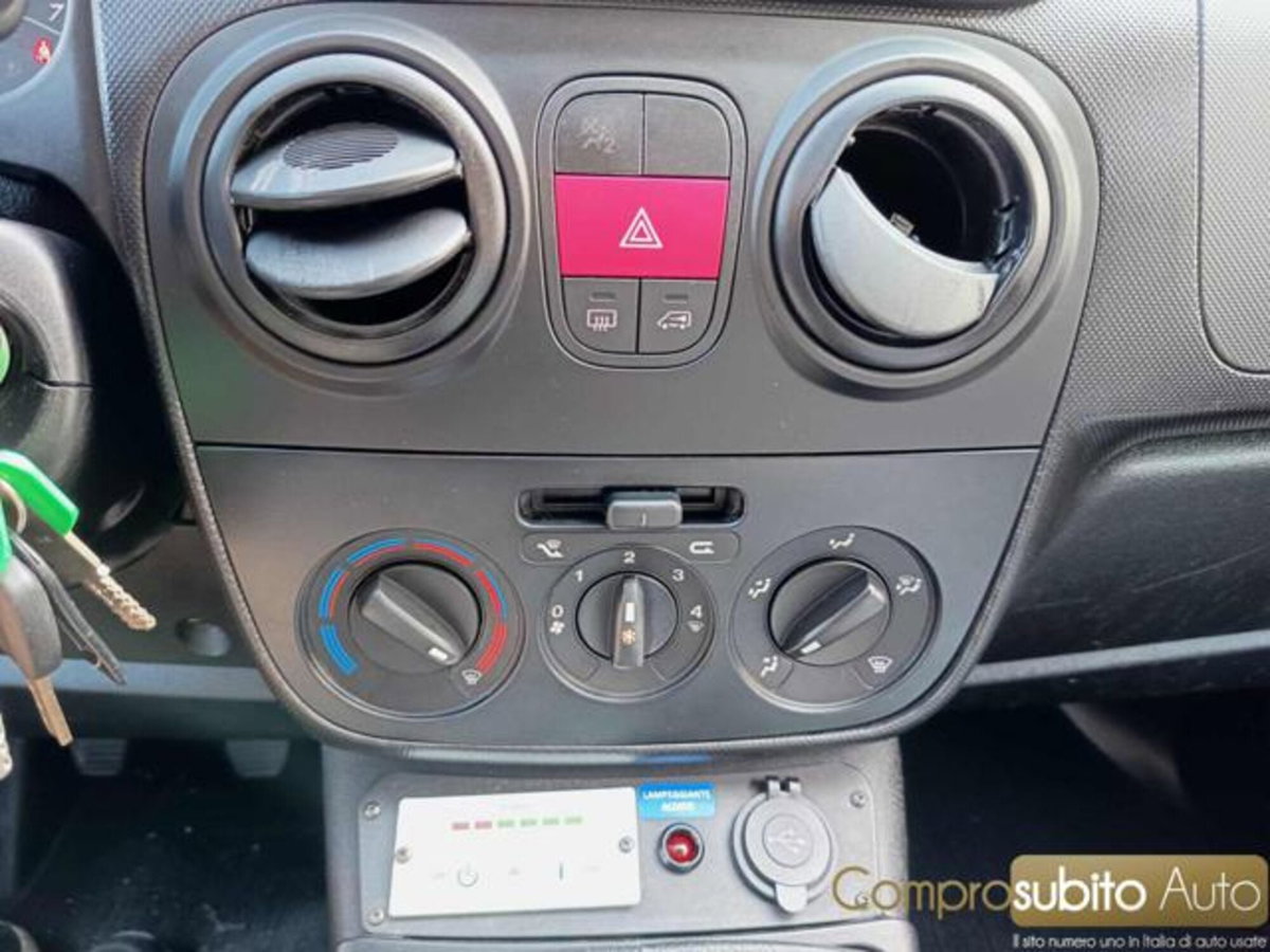 Fiat Fiorino 1.3 MJT 80CV Combinato (15)