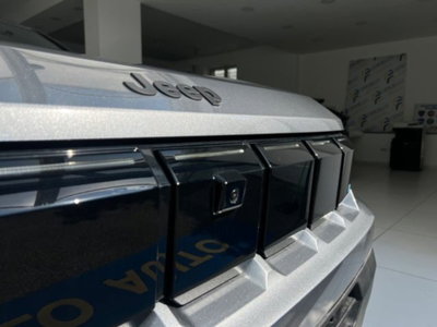 Jeep Compass full-electric First Edition fwd 213cv auto (18)