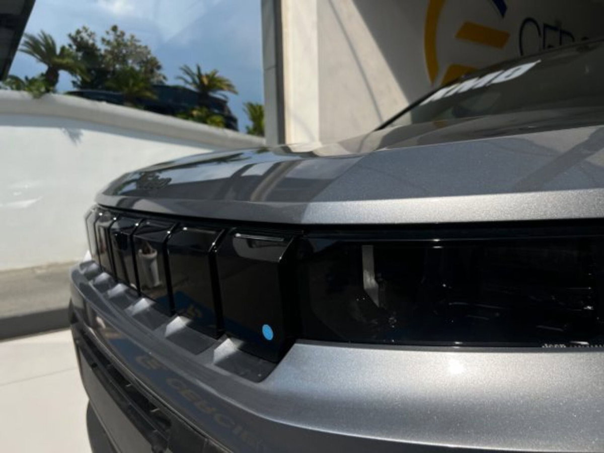 Jeep Compass full-electric First Edition fwd 213cv auto (9)