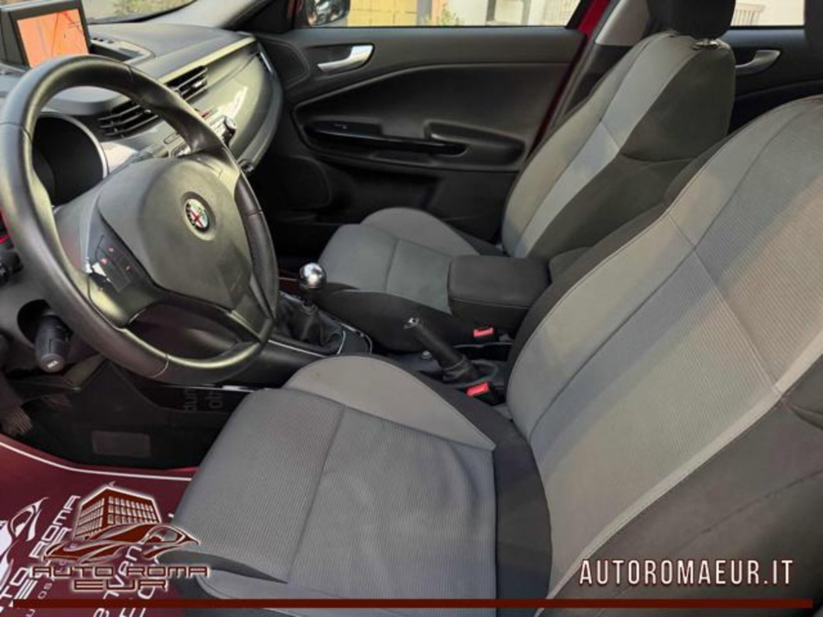 Alfa Romeo Giulietta 2.0 JTDm-2 Exclusive 140cv (10)