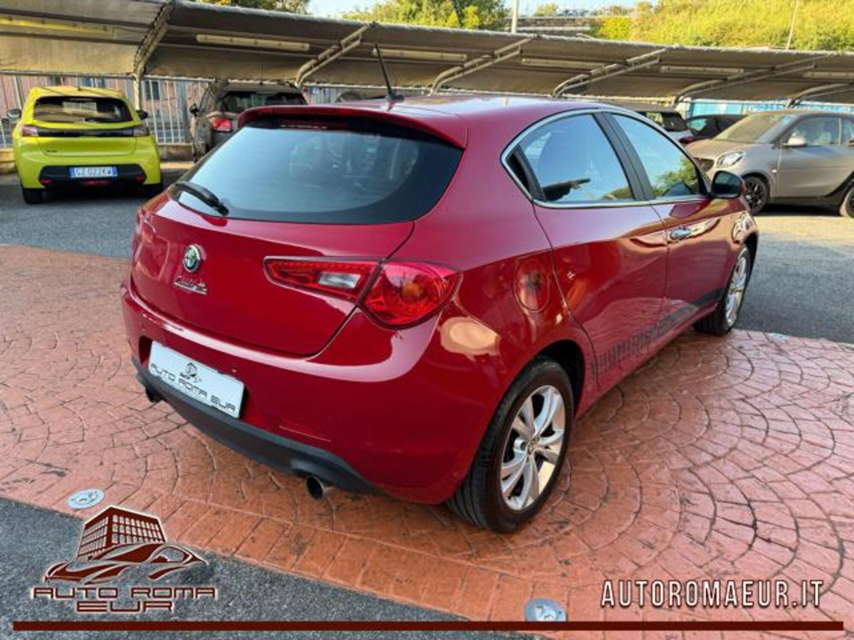 Alfa Romeo Giulietta 2.0 JTDm-2 Exclusive 140cv (5)