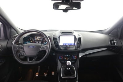 Ford Kuga 1.5 TDCI 120 CV S&S 2WD ST-Line (12)