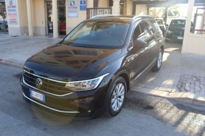 Volkswagen Tiguan 2.0 TDI SCR Life usata