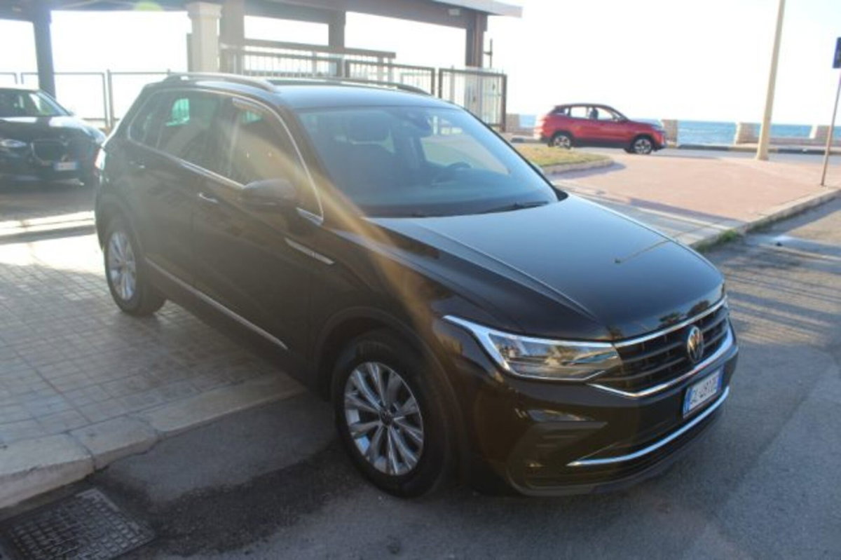 Volkswagen Tiguan 2.0 TDI SCR Life (2)