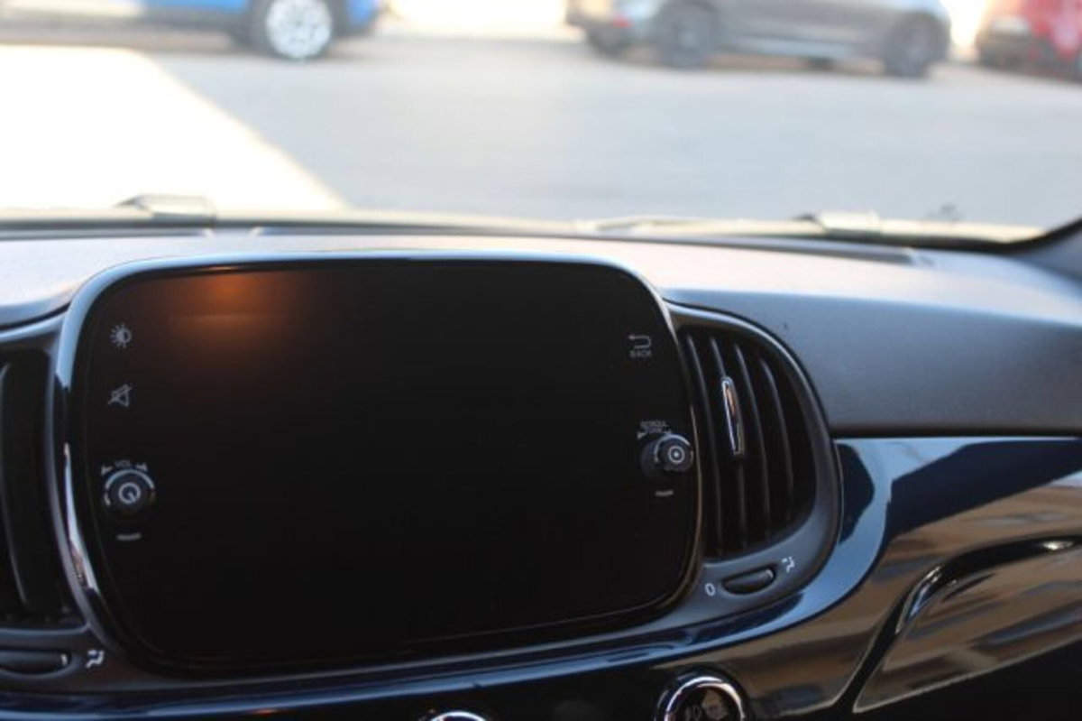 Fiat 500 1.0 Hybrid Connect (12)