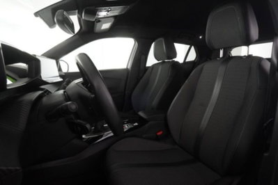 Peugeot 2008 PureTech 100 S&S Allure Pack (10)